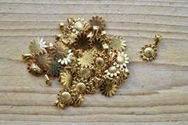 RVS Gold plated bedel zonnebloem ca. 12 x 20 mm per stuk