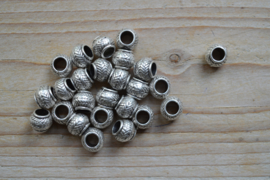 Metalen leerschuiver ca. 9 x 11 mm per stuk