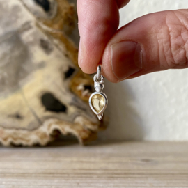 Sterling zilver hangertje met Citrien