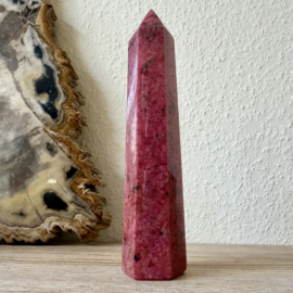 Rhodoniet gepolijste toren
