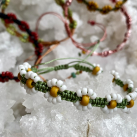Miyuki Bloemenarmbandje met schuifknoop