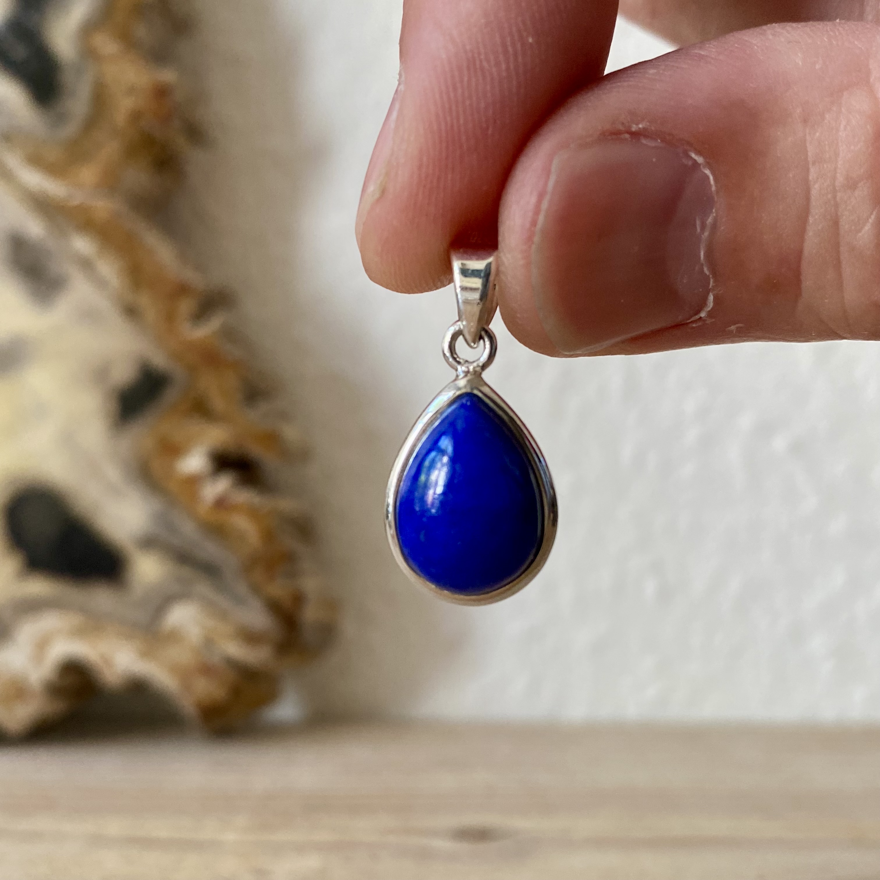 Hanger Lapis Lazuli in sterling zilver ca. 12 x 20 mm