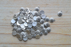 Metalen bedel rond ca. 10 x 12 mm per 5 stuks