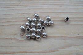 Kraal sterling zilver ca. 7 x 7 mm per stuk