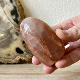 Hematoïde Kwarts (Red Healer) gepolijste sculptuur
