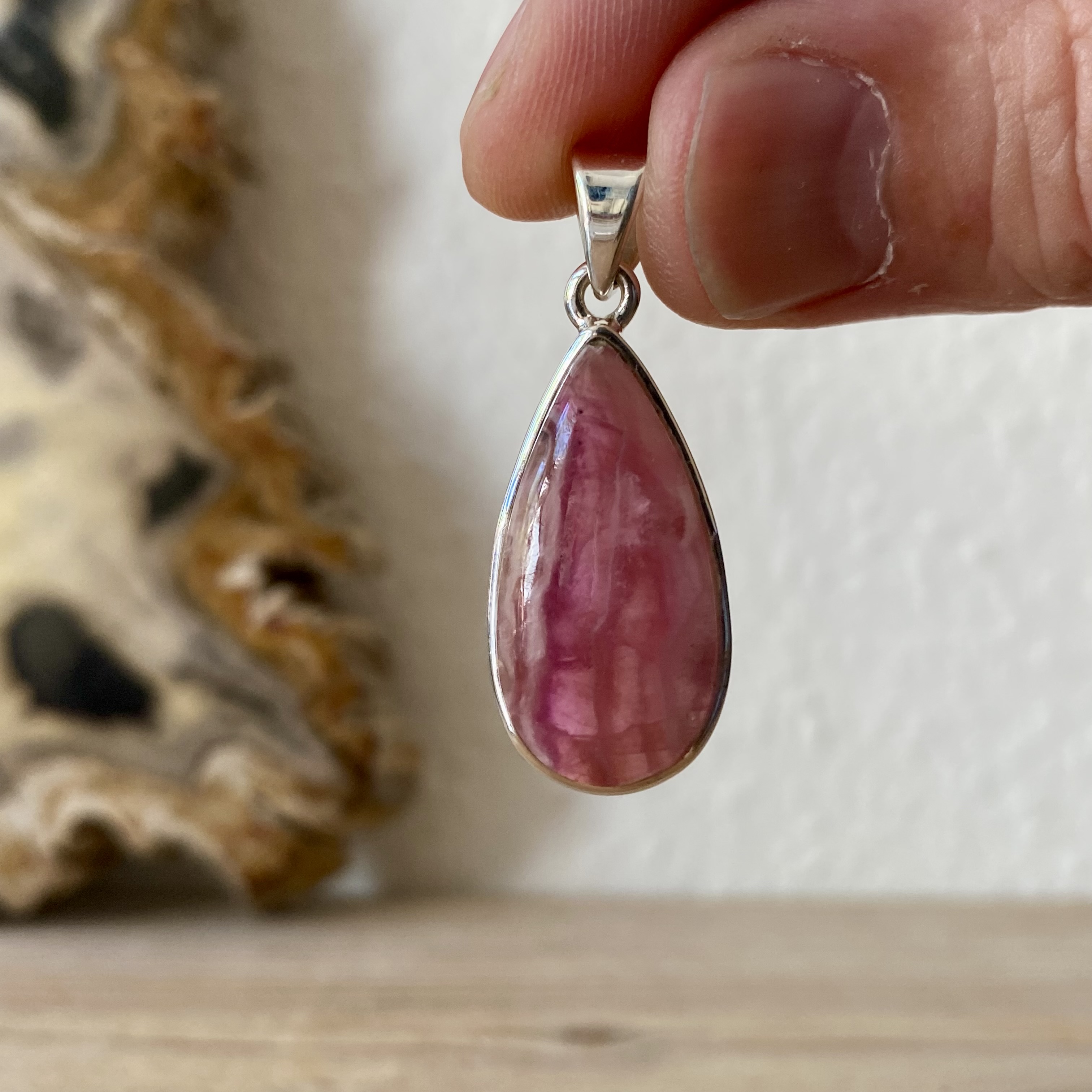 Hanger Cobalto Calciet in sterling zilver ca. 15 x 34 mm