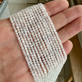 Regenbogen Mondstein facettierte runde Perlen ca. 3 mm (seedbeads)