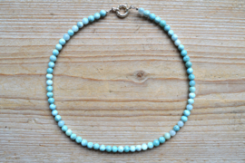 Kort kettinkje van Larimar