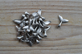 Metalen Anhänger  Whaleflosse ca. 15 X 15 mm pro 3 stück