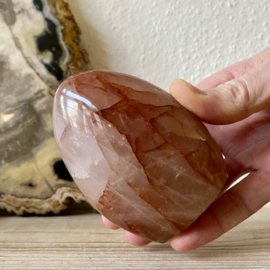 Hematoïde Kwarts (Red Healer) gepolijste sculptuur
