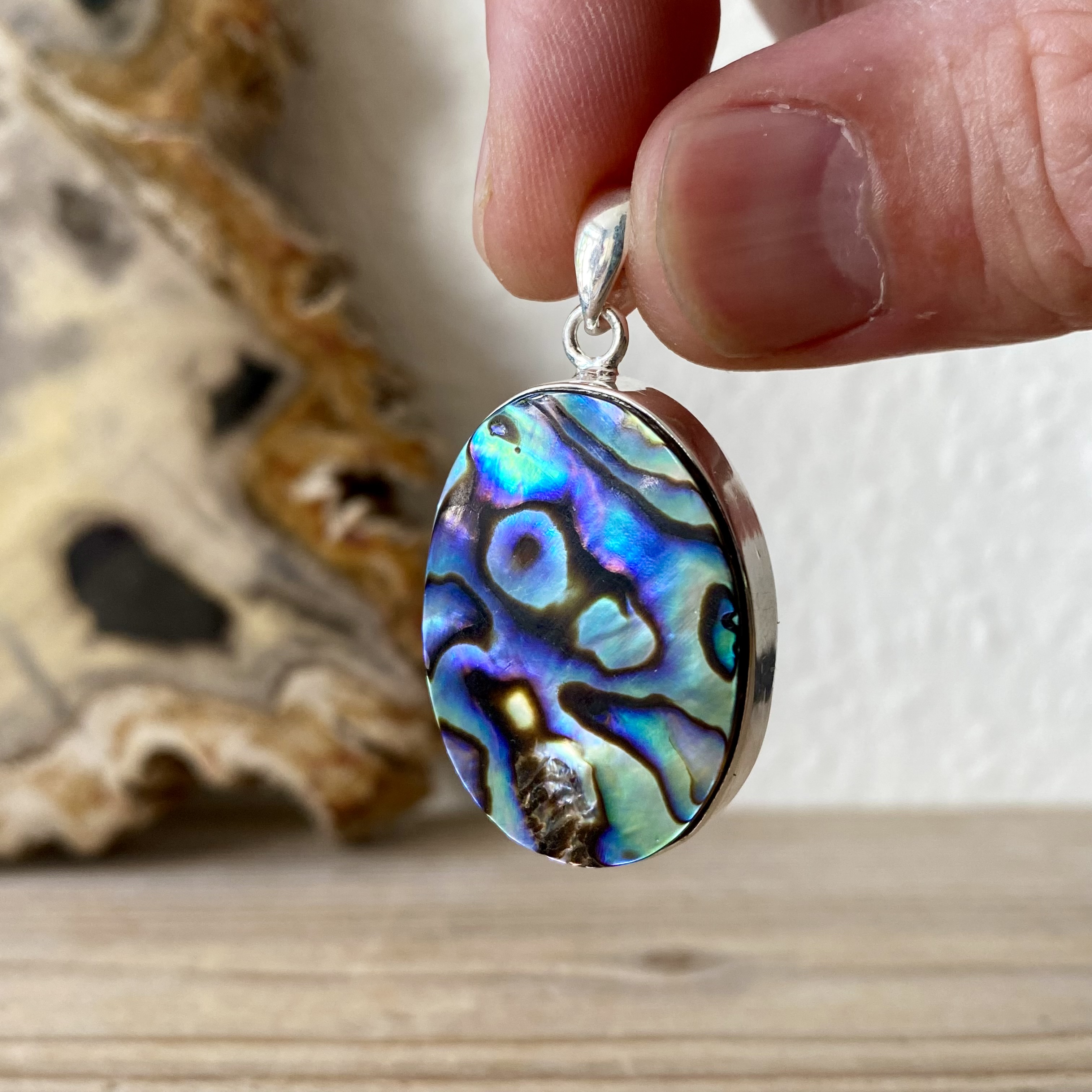 Hanger Abalone in sterling zilver ca. 24 x 38 mm