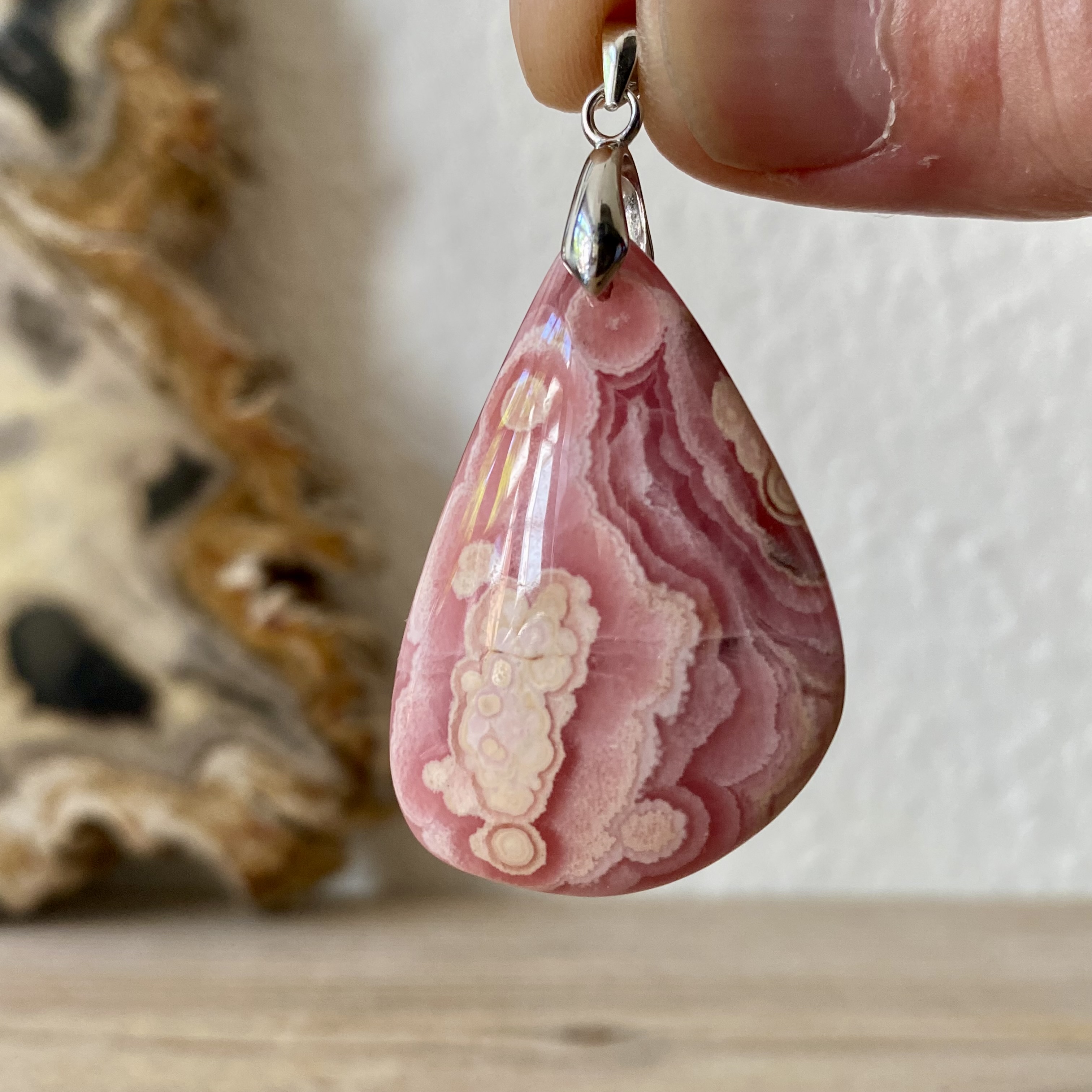 Hanger Rhodochrosiet met sterling zilver ca. 28 x 40 mm