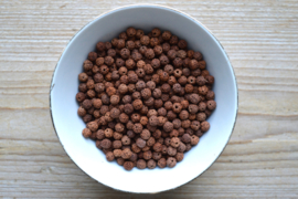 Rudraksha Tibetaanse bidkraal bruin ca. 6 mm per 20 stuks