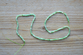 Chrysopraas gefacetteerde ronde kralen ca. 3 mm (seedbeads)
