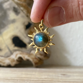 Verguld Sterling zilver hangertje met Labradoriet