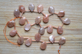 Roze Maansteen gefacetteerde platte briolettes ca. 13 x 18 mm A klasse