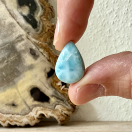 Larimar cabochon ca. 13 x 20 mm