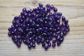 Amethist gefacetteerde ronde briolettes ca. 4 x 6 mm A klasse per stuk