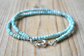 Kort kettinkje van Larimar