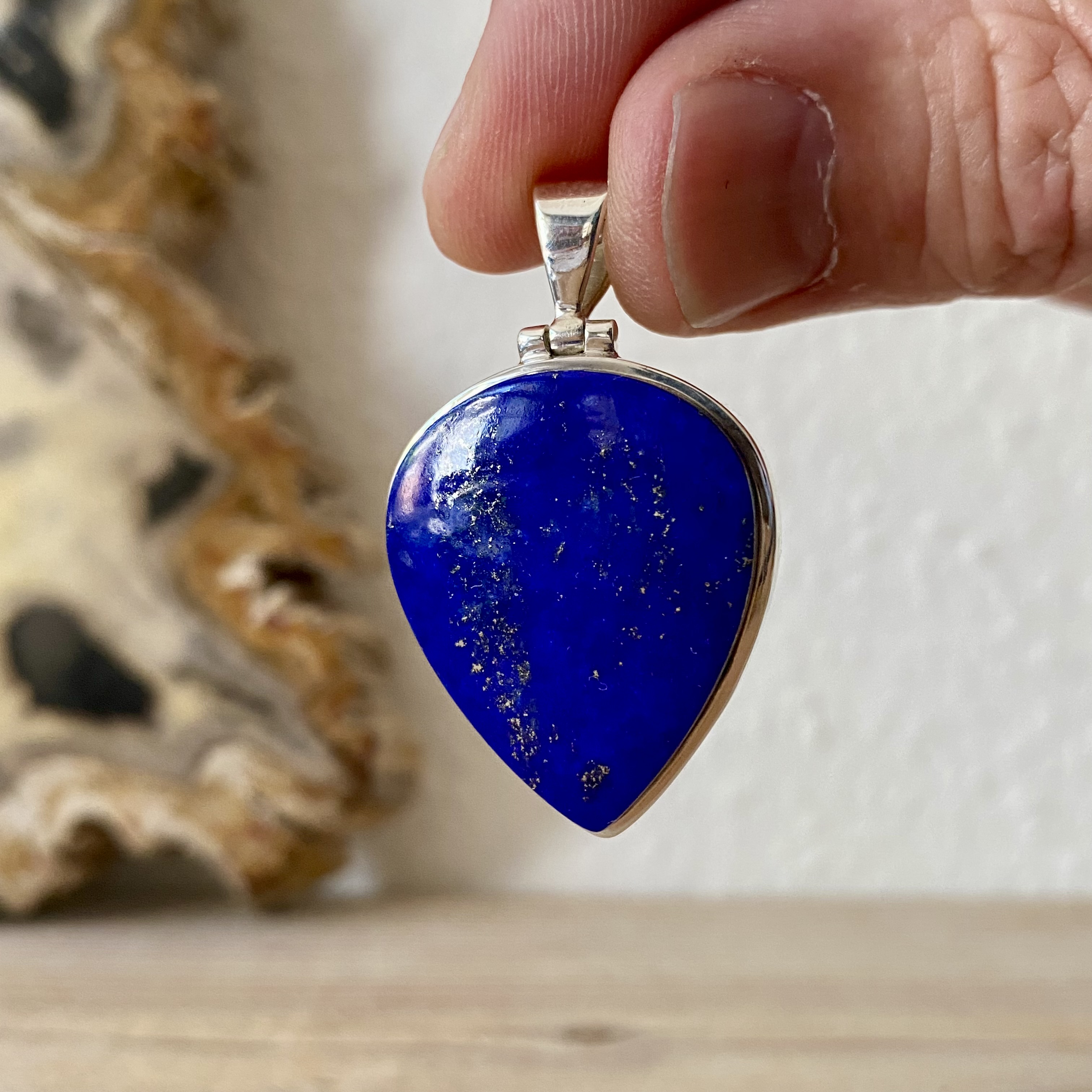 Hanger Lapis Lazuli in sterling zilver ca. 27 x 33 mm