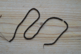 Rookkwarts ronde kralen (donker) ca. 3 mm A klasse (seedbeads)