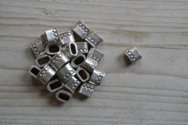 Metalen leerschuiver ca. 9 x 12 mm per stuk