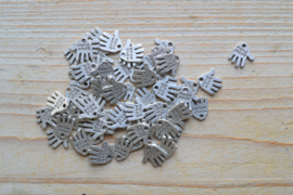 Metalen bedel hand 'handmade' ca. 12 x 12 mm per 8 stuks