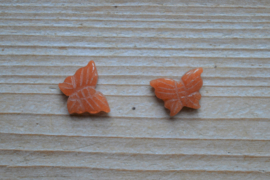 Oranje Aventurijn gecarfde vlinder ca. 12 x 14 mm per 2