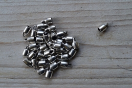 Metalen endkap 4 mm ca. 6 x 10.5 mm pro 2