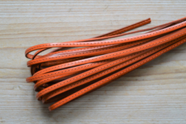 Plat rundleer 5 mm Oranje met stiknaad per 10 cm