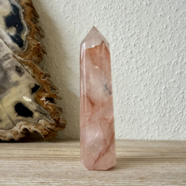 Hematoïde kwarts/Red Healer gepolijste toren