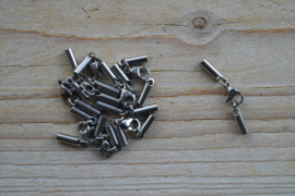 RVS Eindkapjes met sluiting ca. 3 x 30 mm (per setje)