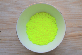 FP4-198 Facet 4 mm Neon Yellow per 50 stuks