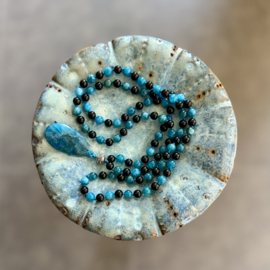 Apatiet en Zwarte Toermalijn Mala