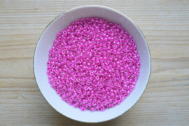 Miyuki 6-209 Fuchsia Lined Crystal (per 10 gram)