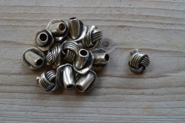 Metalen eindkap Knoop 5 mm ca. 16 x 18 mm per stuk