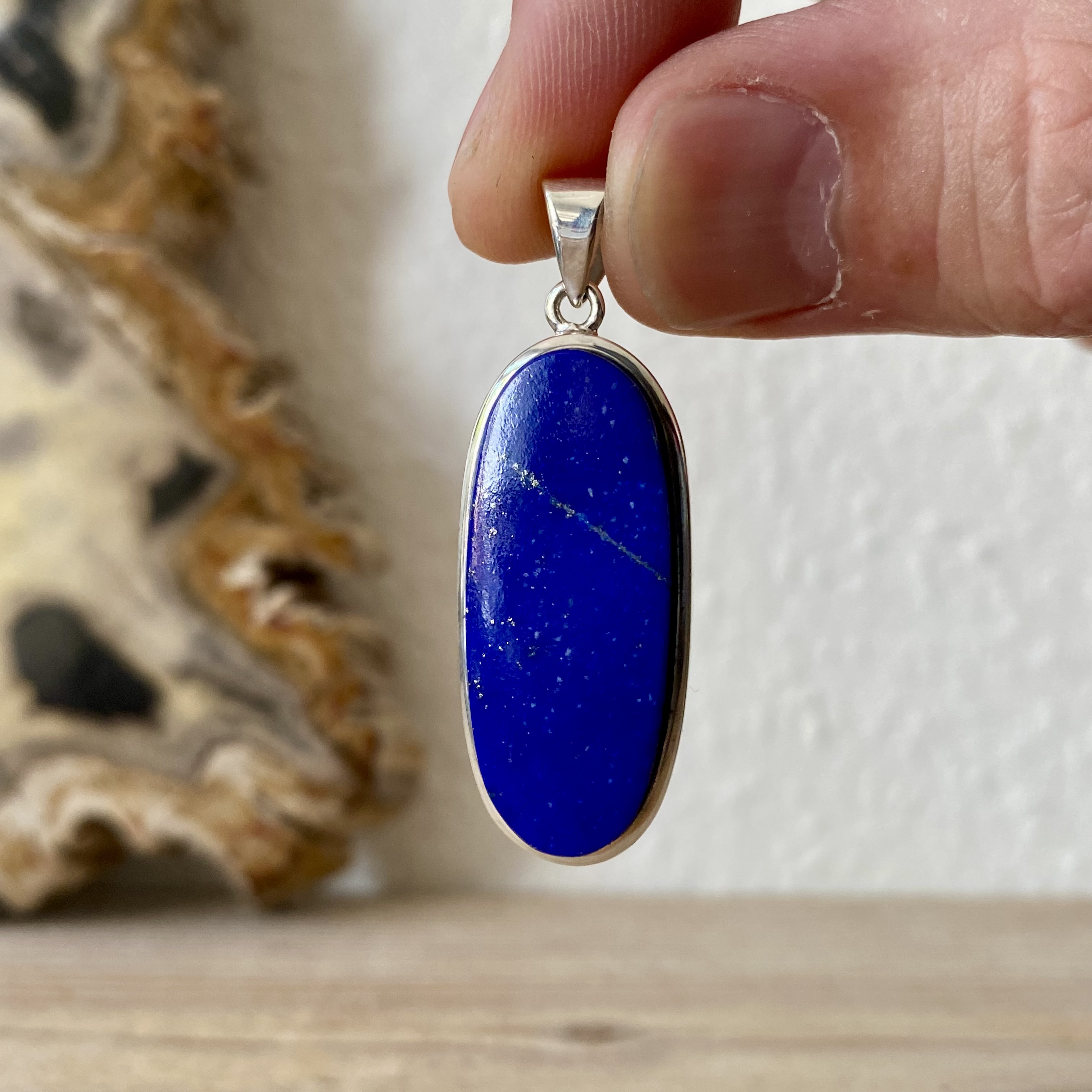 Hanger Lapis Lazuli in sterling zilver ca. 16 x 39 mm