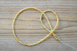 Ethiopische Opaal ronde kralen ca. 4 mm (seedbeads)
