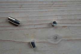 Metalen magneetsluiting 4 mm ca. 8 x 15 mm per stuk