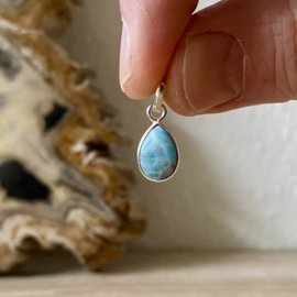 Sterling zilver hangertje met Larimar