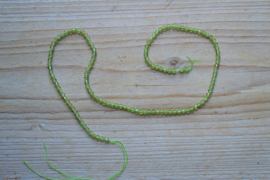 Peridot gefacetteerde ronde kralen ca. 3 mm (seedbeads)