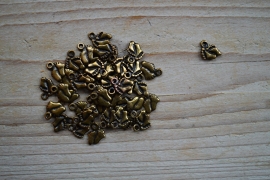Bronskleurige bedel voetjes ca. 8 x 11 mm per 10 stuks