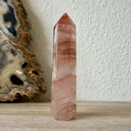 Hematoïde kwarts/Red Healer gepolijste toren