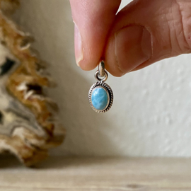 Sterling zilver hangertje met Larimar