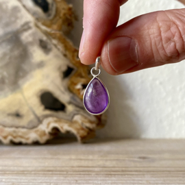 Sterling zilver hangertje met Amethist