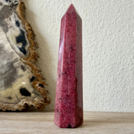 Rhodoniet gepolijste toren