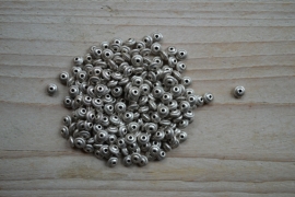 Metal Perlen ca. 3 x 5 mm pro 20 stück