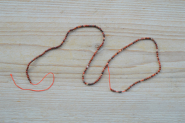 Brecci jaspis ronde kralen ca. 2 mm (seedbeads)