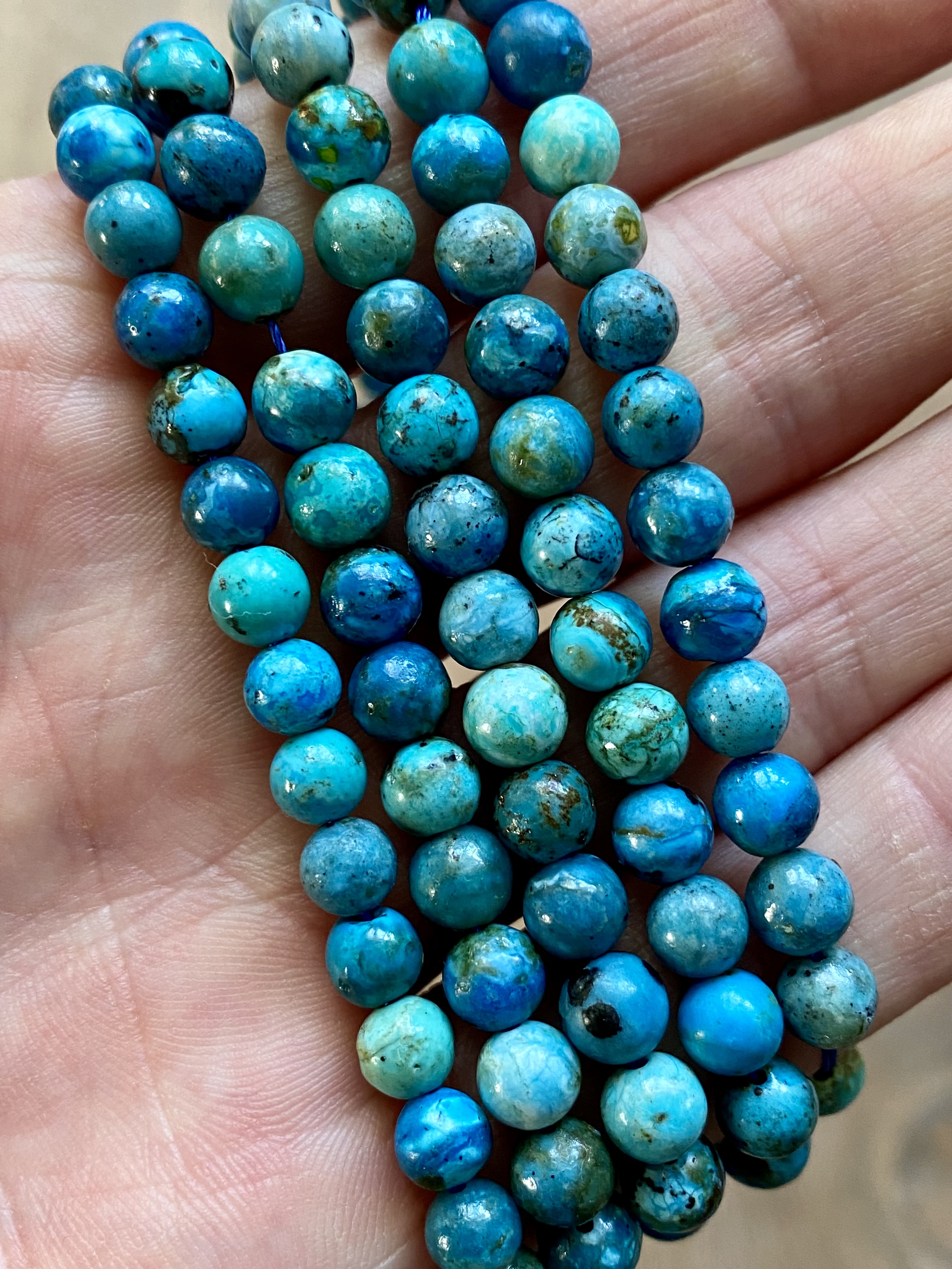 Peruviaanse Blauwe Opaal ronde kralen ca. 6 mm A klasse