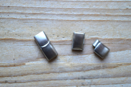 RVS magneetsluiting MAT ca. 10 x 23 mm per stuk